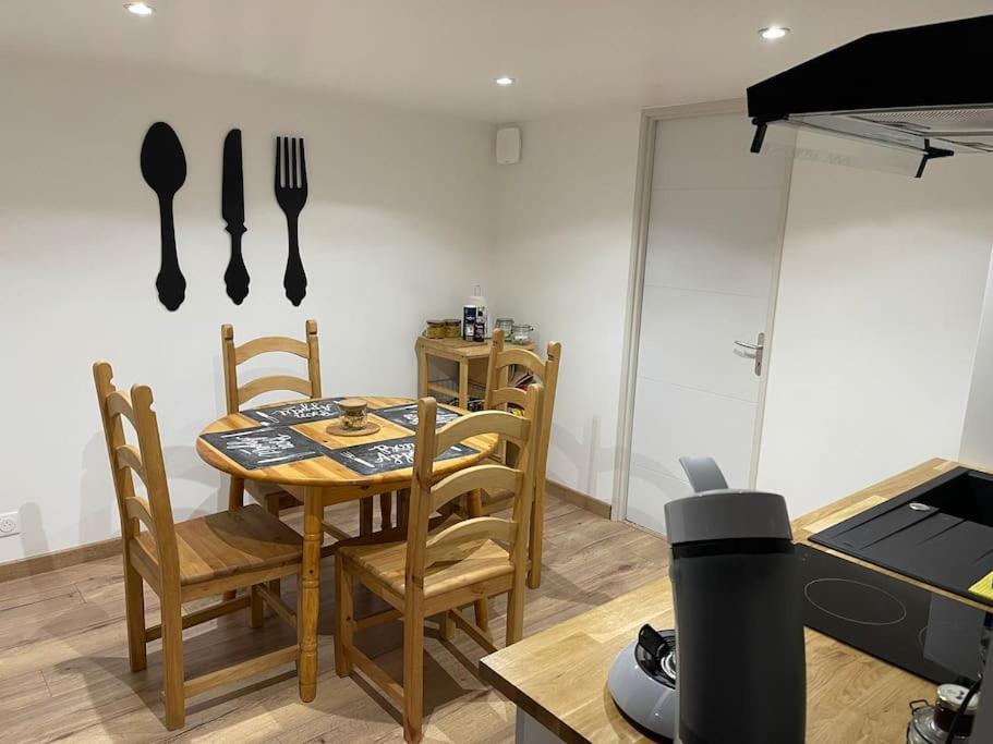 Appart 2 Pieces 35M2,Centre Ville, Parking Gratuit Bourges Exterior photo
