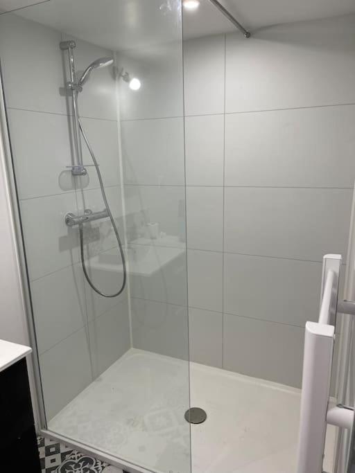 Appart 2 Pieces 35M2,Centre Ville, Parking Gratuit Bourges Exterior photo